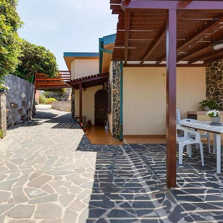 La Terrazza Sul Mare Magomadas Exterior foto