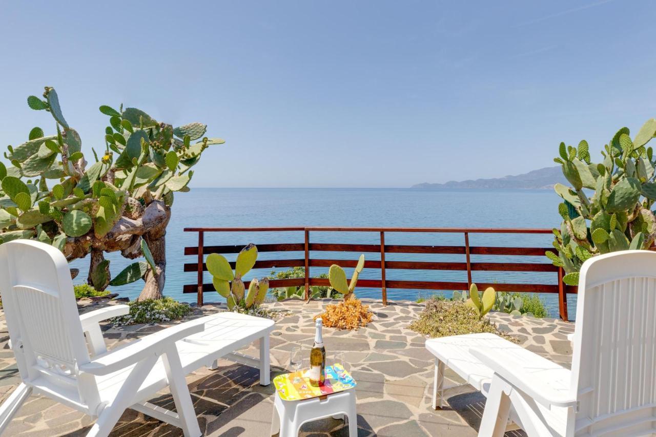 La Terrazza Sul Mare Magomadas Exterior foto