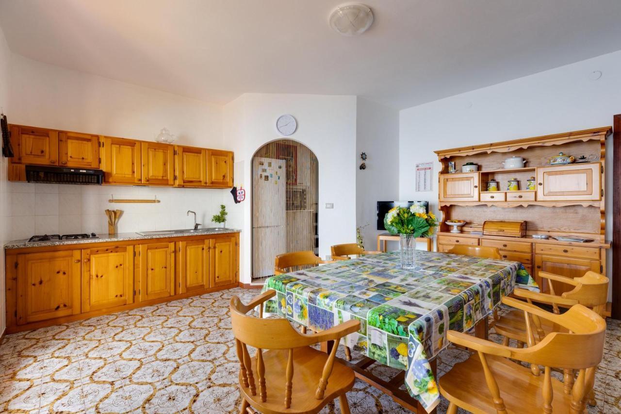 La Terrazza Sul Mare Magomadas Exterior foto